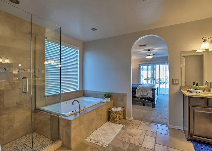 Holiday home 3 Mi To Westgate: Desert W/ Hot Tub In *