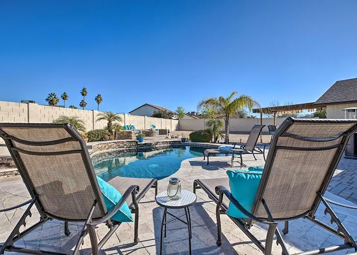 Holiday home 3 Mi To Westgate: Desert W/ Hot Tub In Peoria